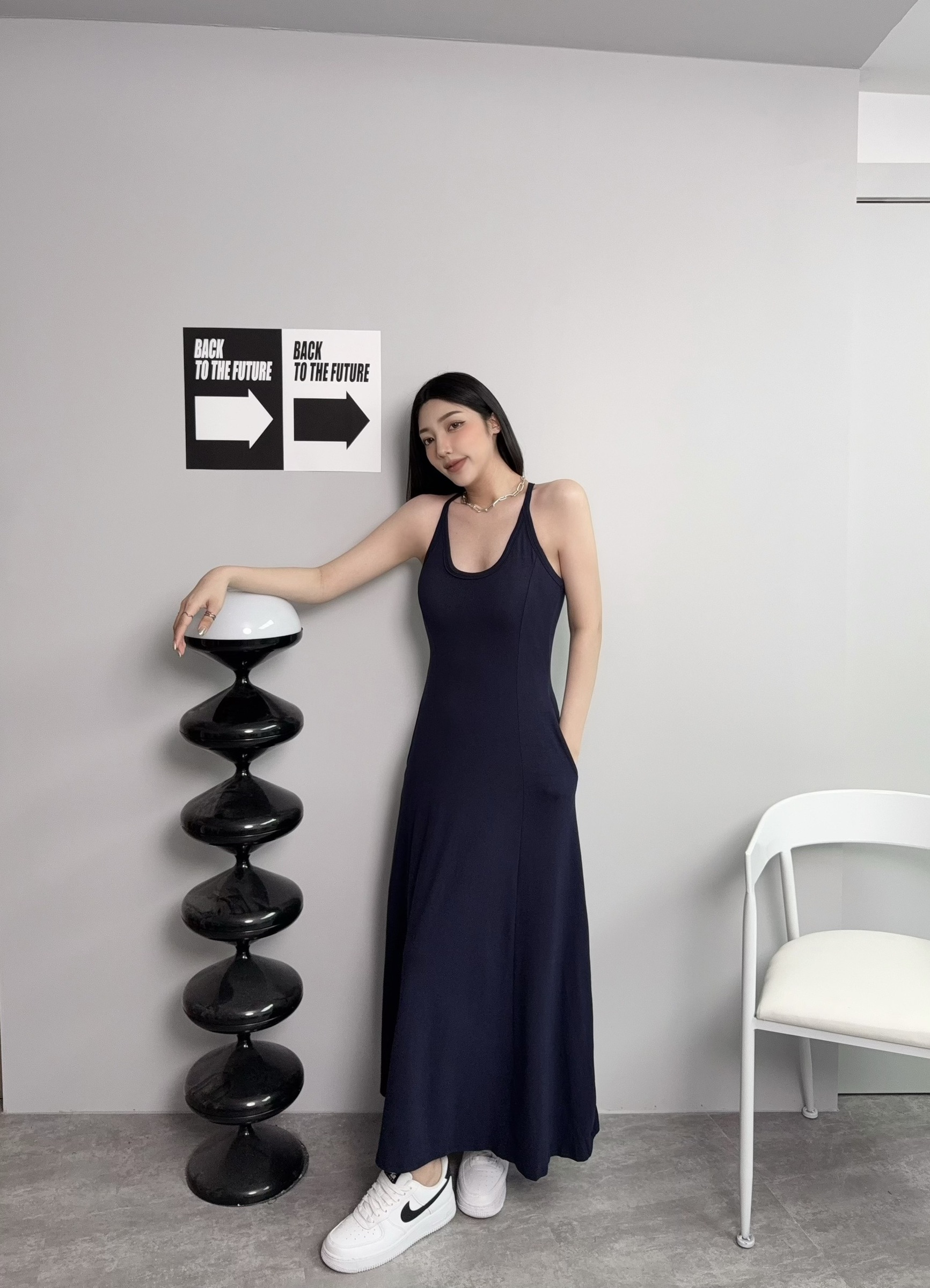 30028『選品』U領露背吊帶連身長裙 (4)