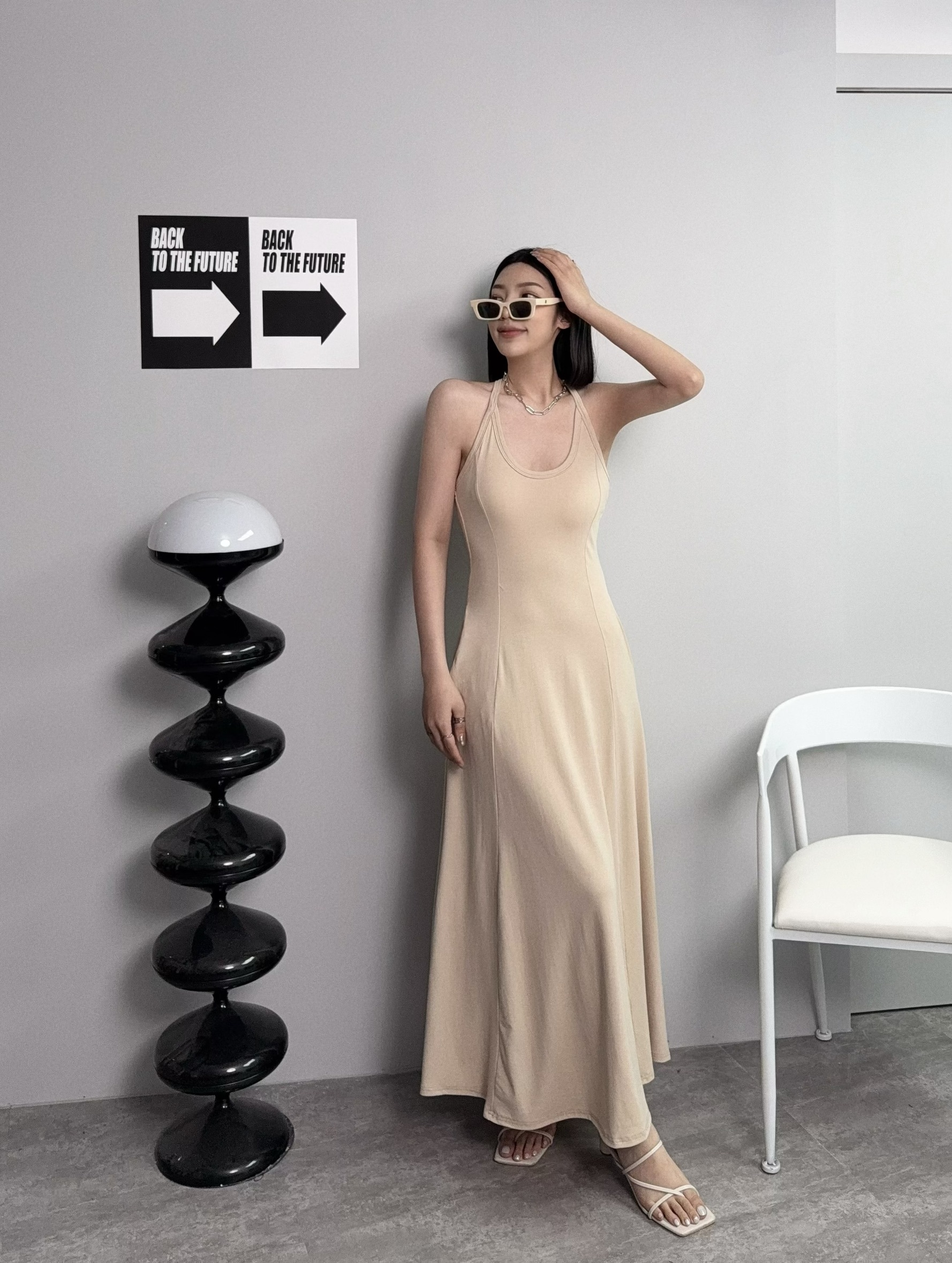 30028『選品』U領露背吊帶連身長裙 (3)