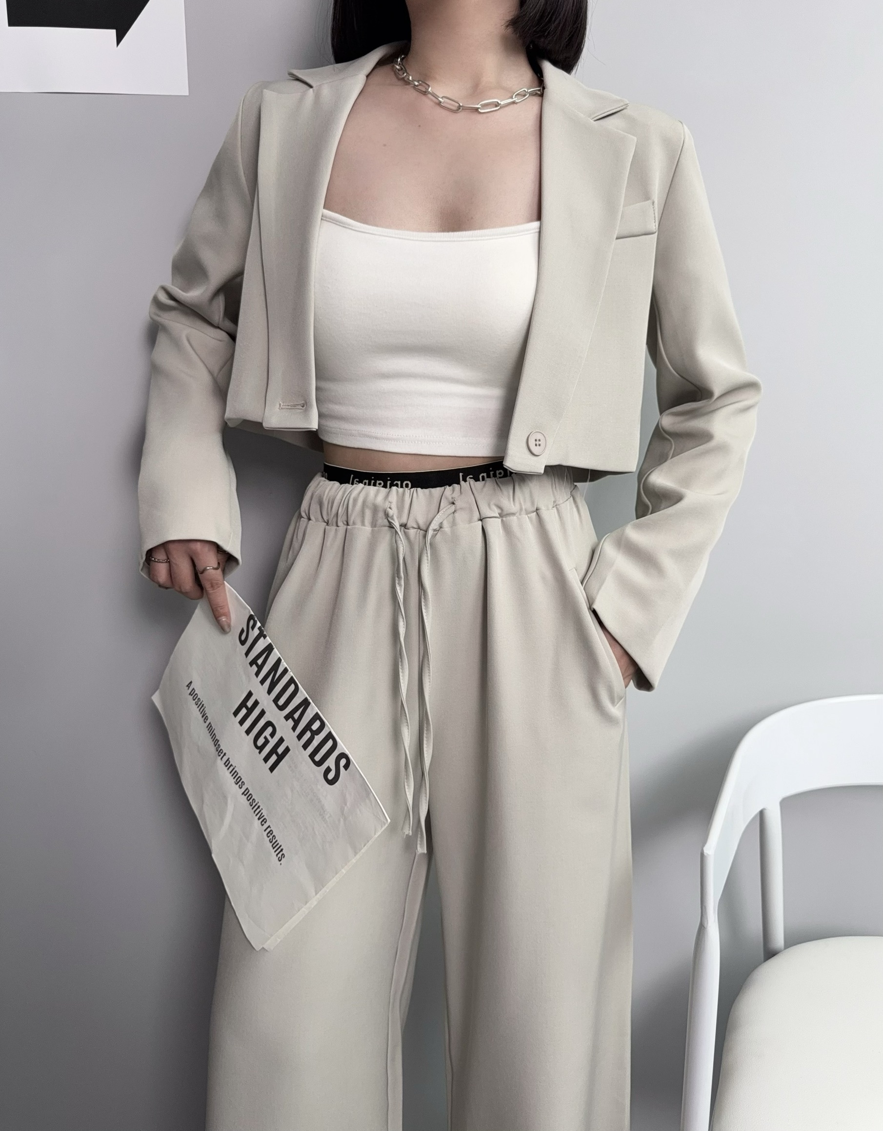 5458『訂製款』歐美短版西外+字母橡筋長褲 (4)