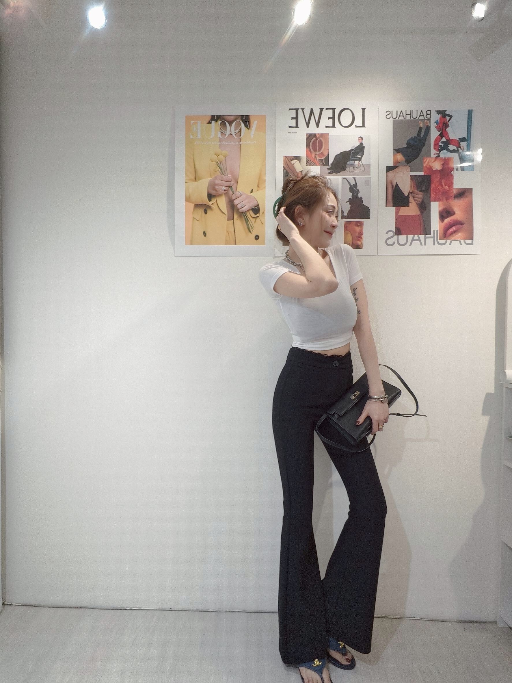 #9926蕾絲小花邊西料微喇褲 (7)