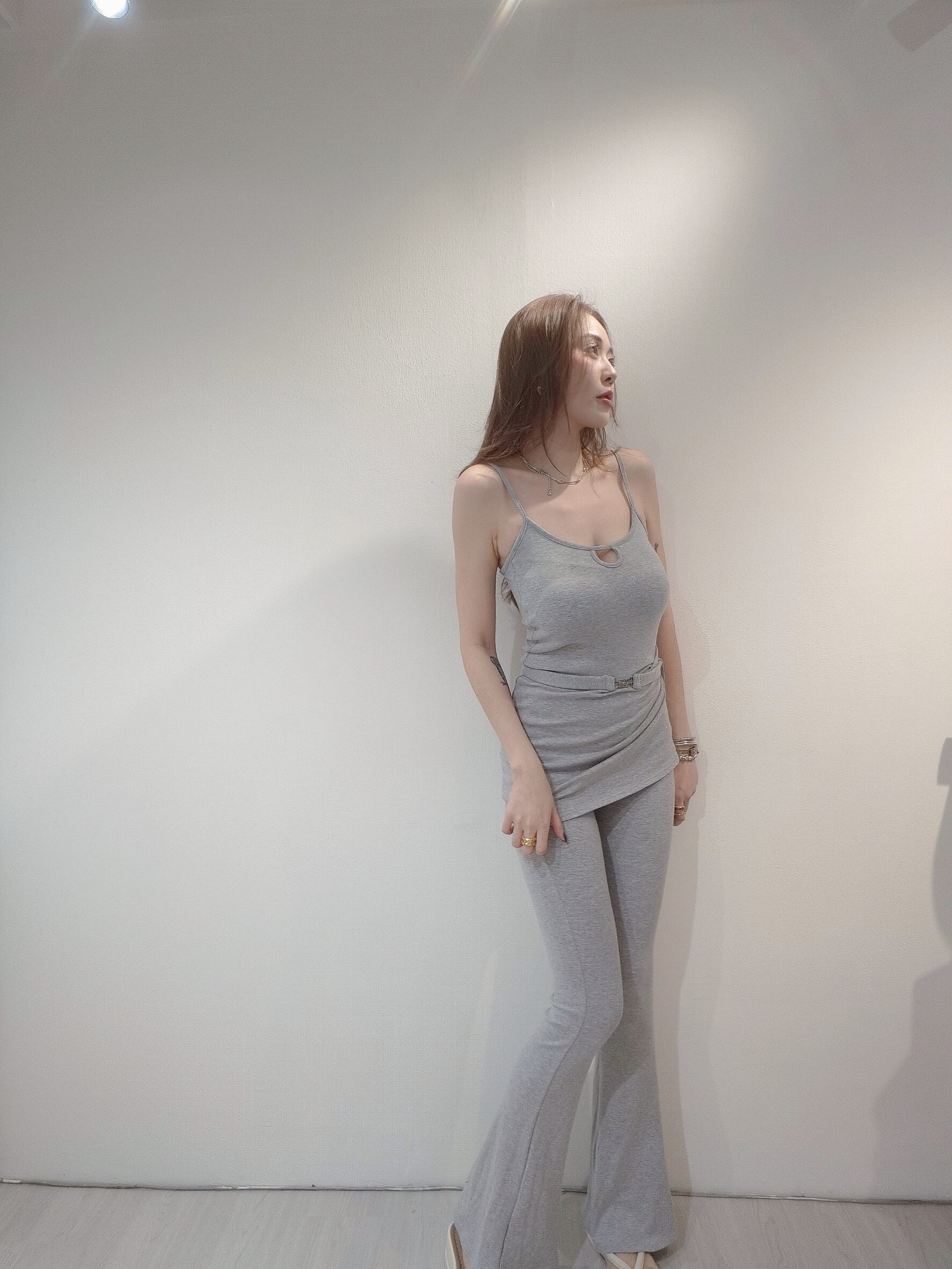 ｜20250406｜🔍套裝系列#9011細肩長版配喇叭褲贈腰帶 (5)