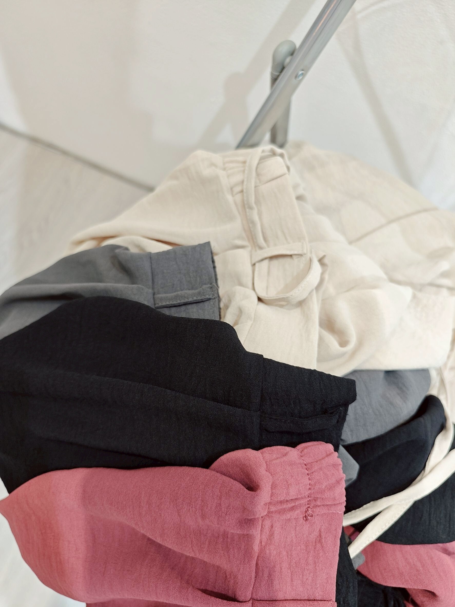 ｜20250406｜🔍長褲系列#860里肌紋涼感紡料寬褲 (11)