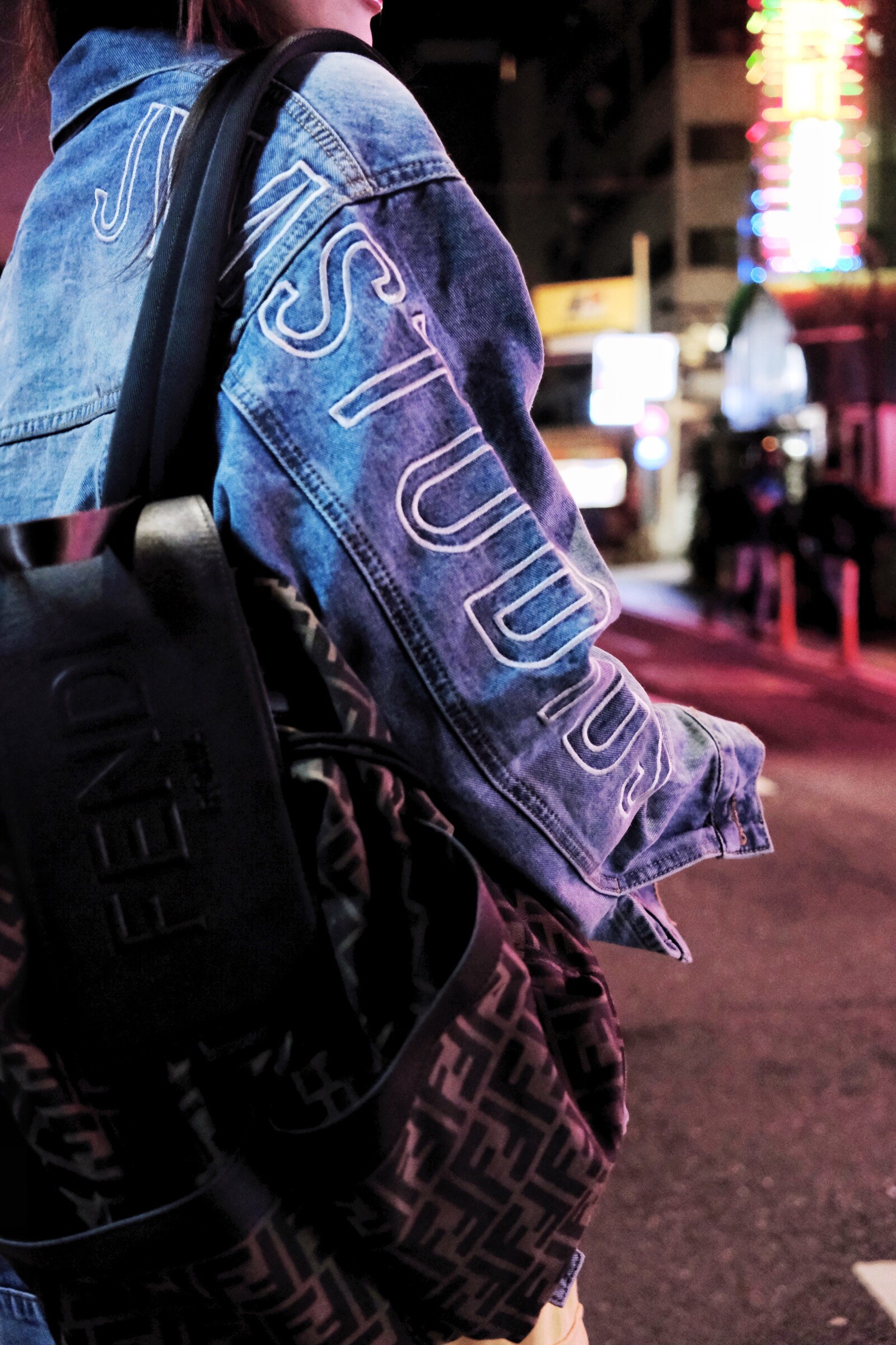 20250408｜🔍外套系列#8023潮酷繡字牛仔外套