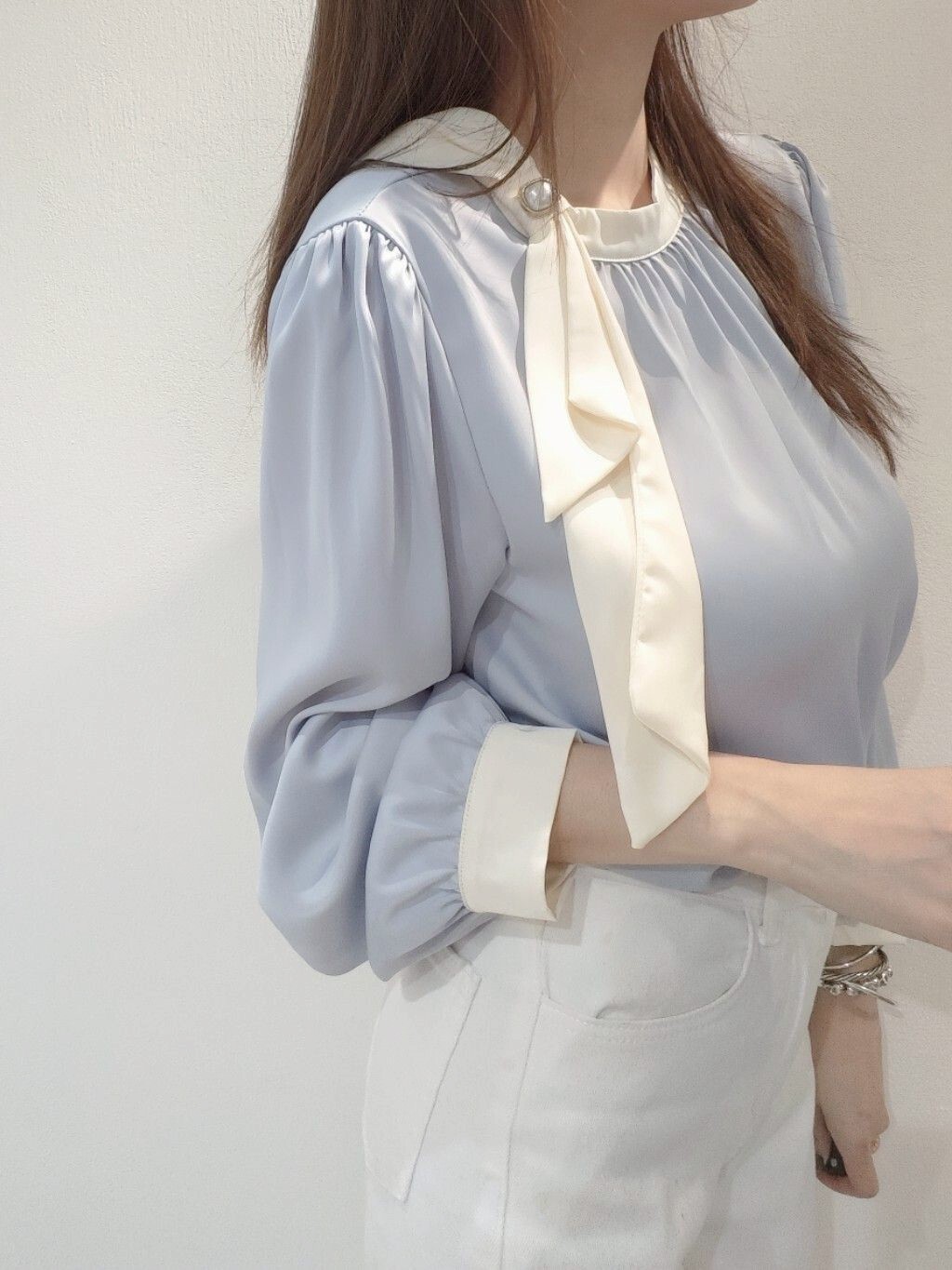 ｜202504011｜🔍上衣系列#652真絲撞色領結衫 (2)