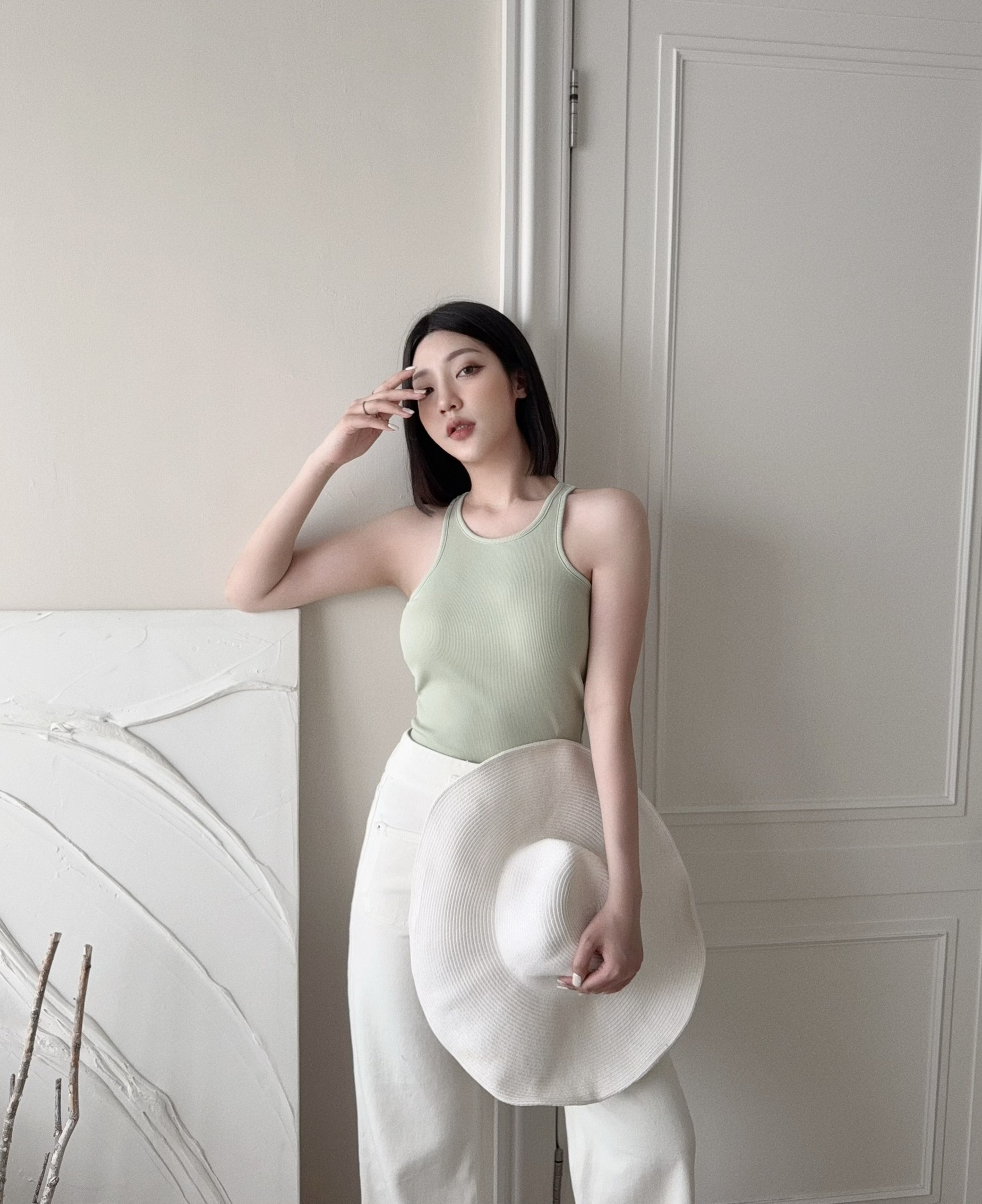 566『選品』春夏圓領挖肩背心