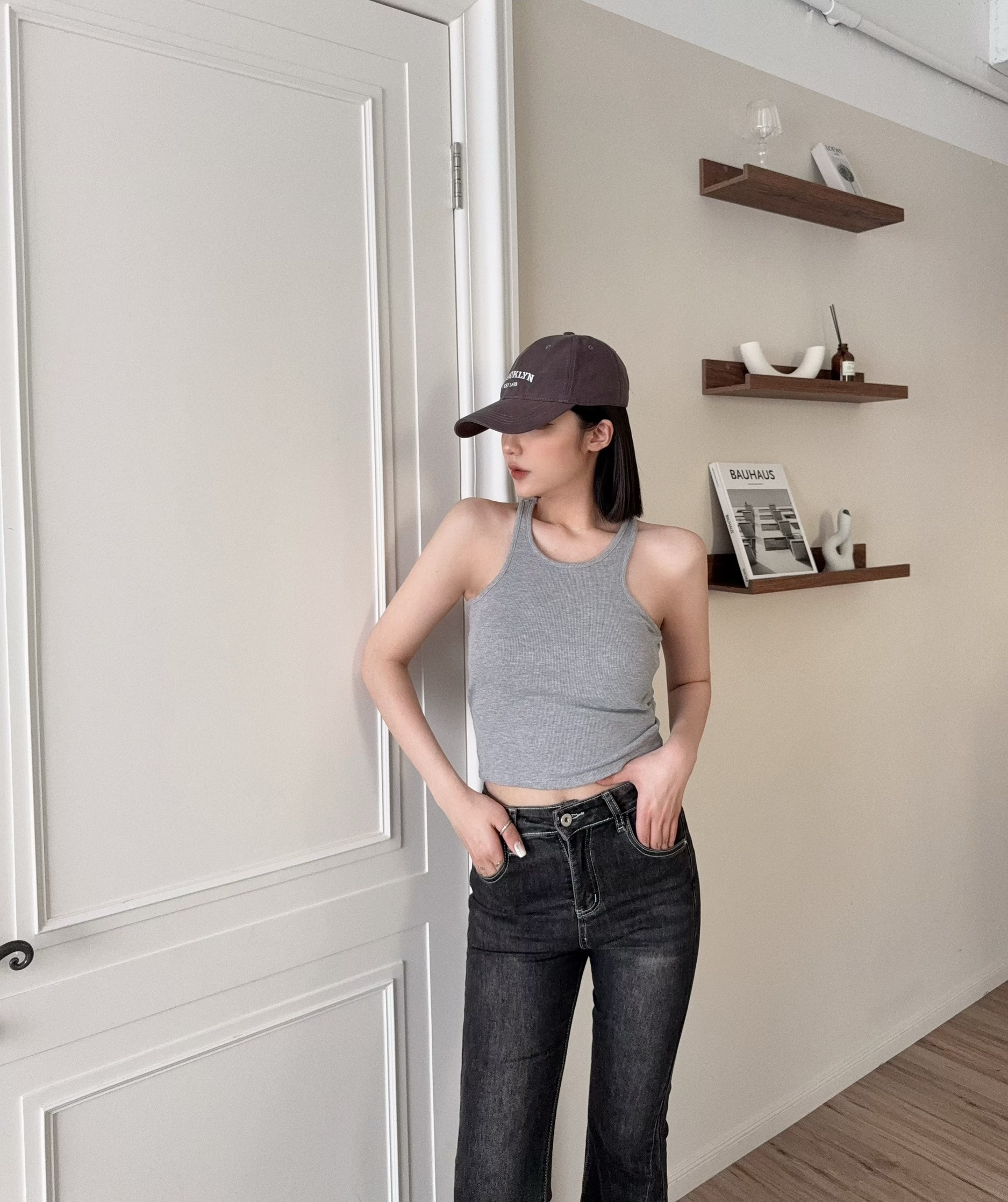 566『選品』春夏圓領挖肩背心 (2)