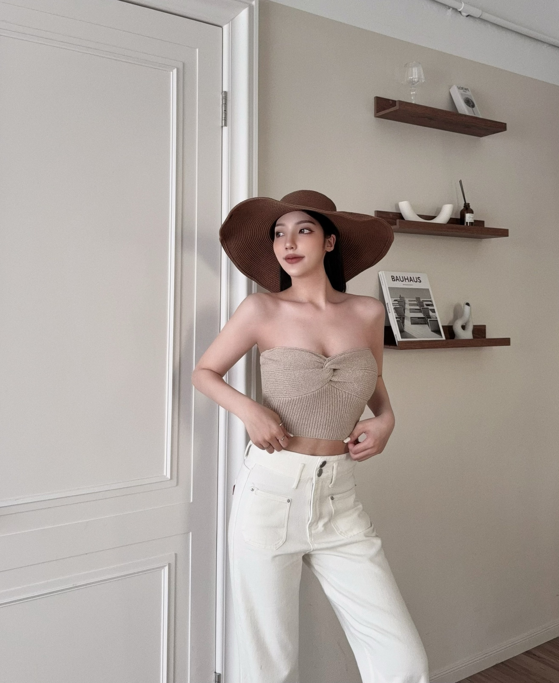 7018『訂製款』胸扭結針織短版背心 (2)