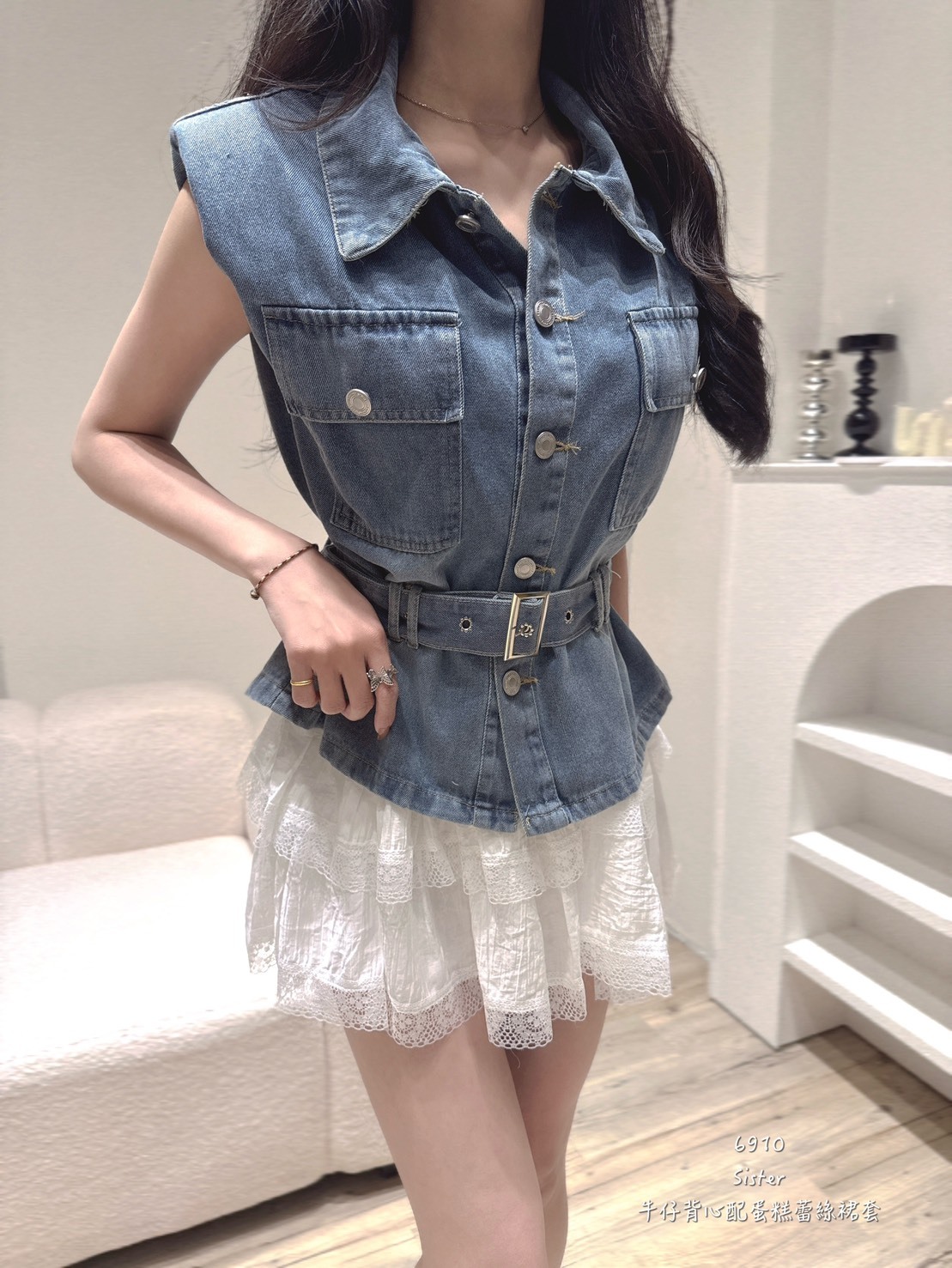 6910𝑺𝑰𝑺𝑻𝑬𝑹牛仔背心配蕾絲裙套裝 (3)