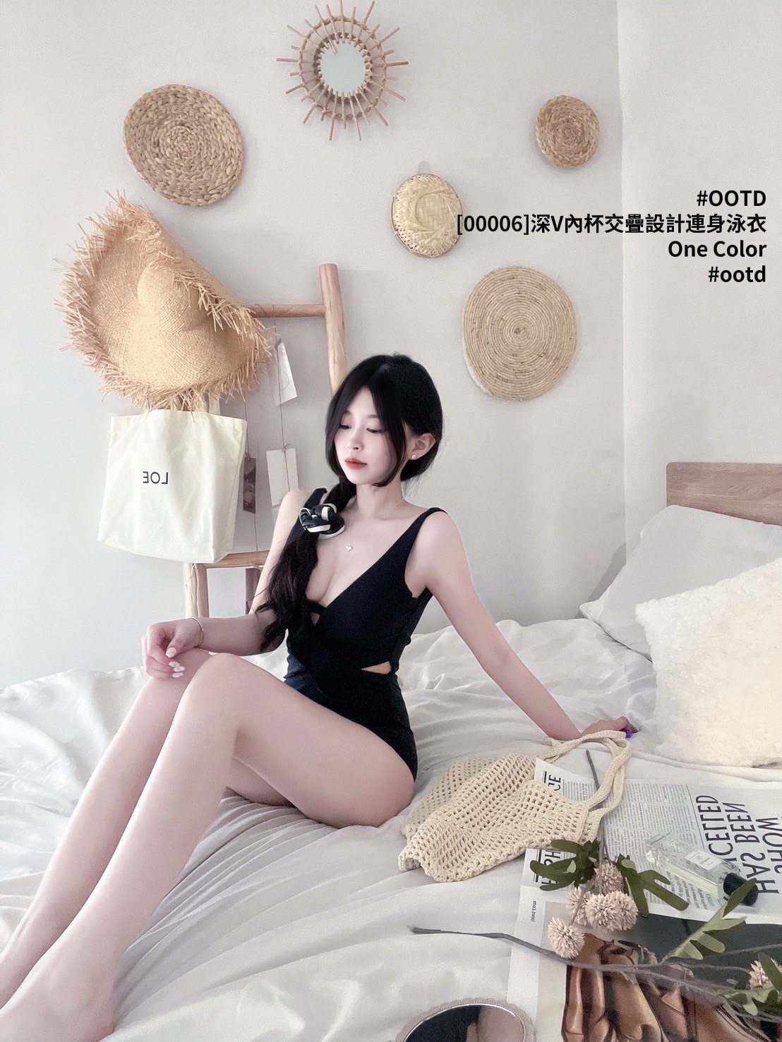 [00006]深V交疊鏤空內杯連體泳衣