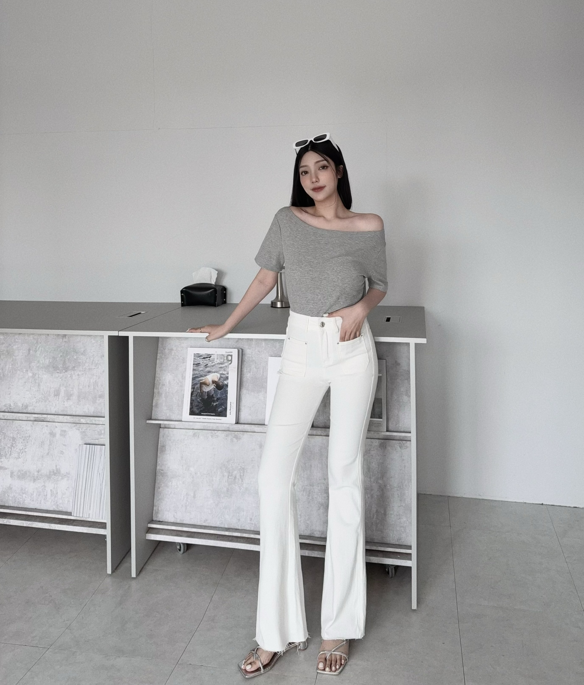 9080『選品』時髦刷白毛邊牛仔喇叭褲 (3)