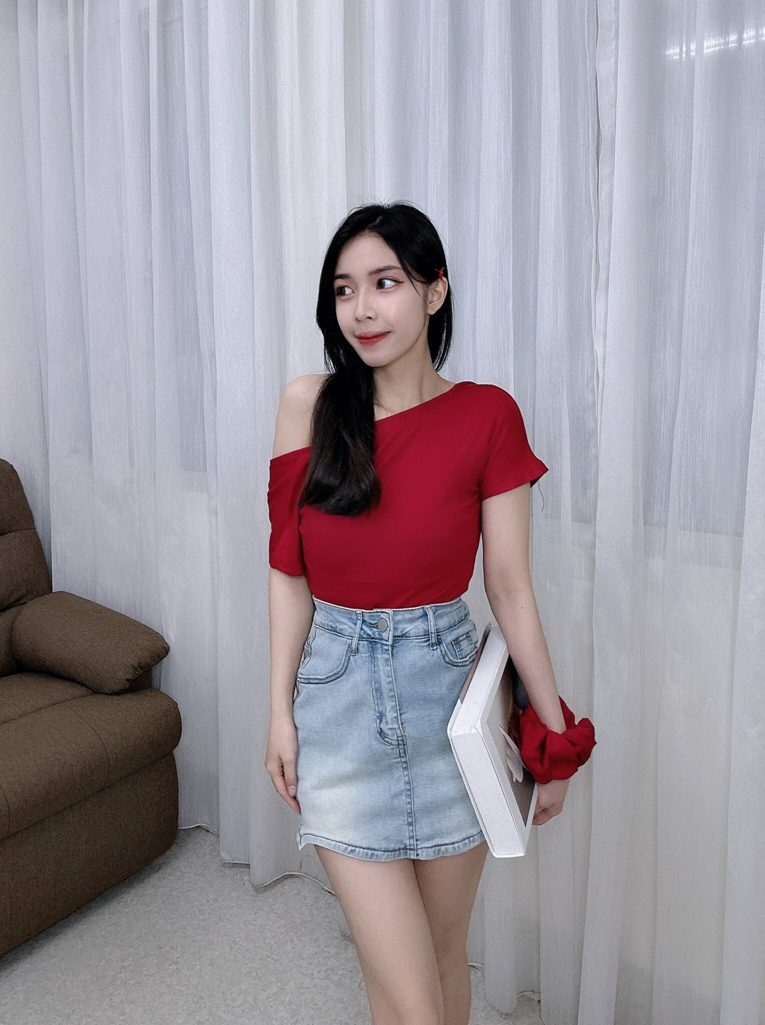 9601 大露背短版上衣 (4)