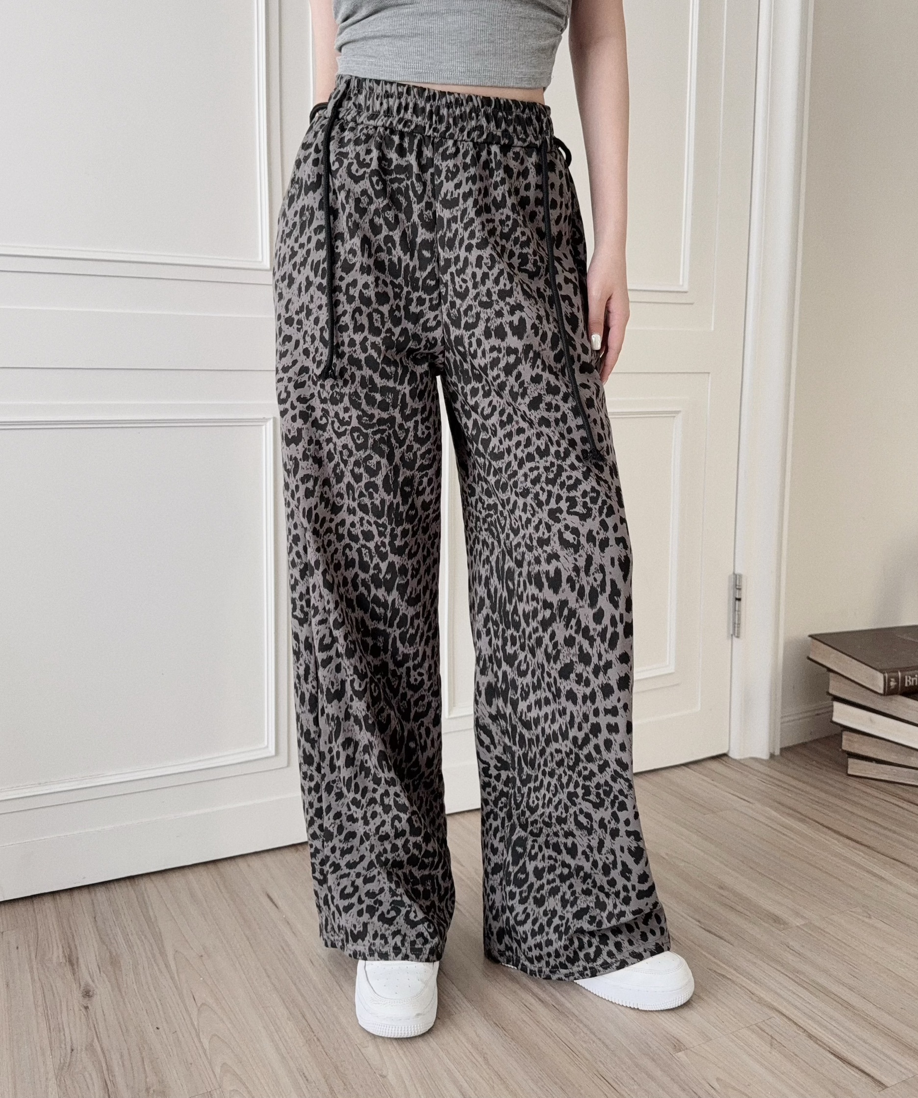 2390『選品』復古抽繩豹紋寬褲 (3)