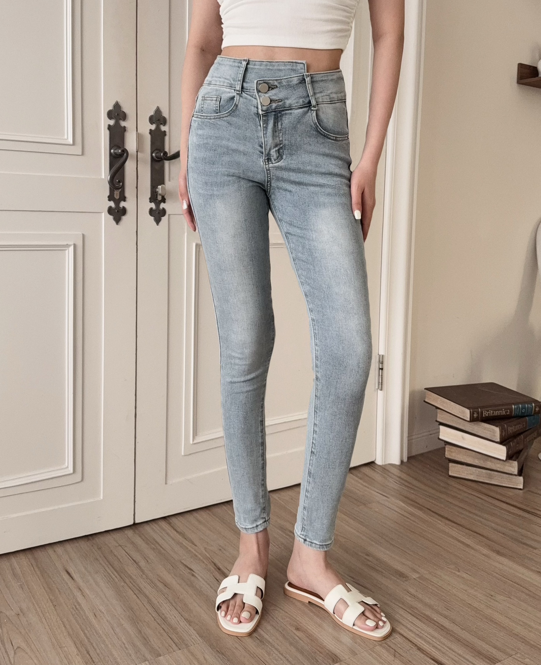 1279『選品』不對稱雙釦牛仔窄管褲 (3)