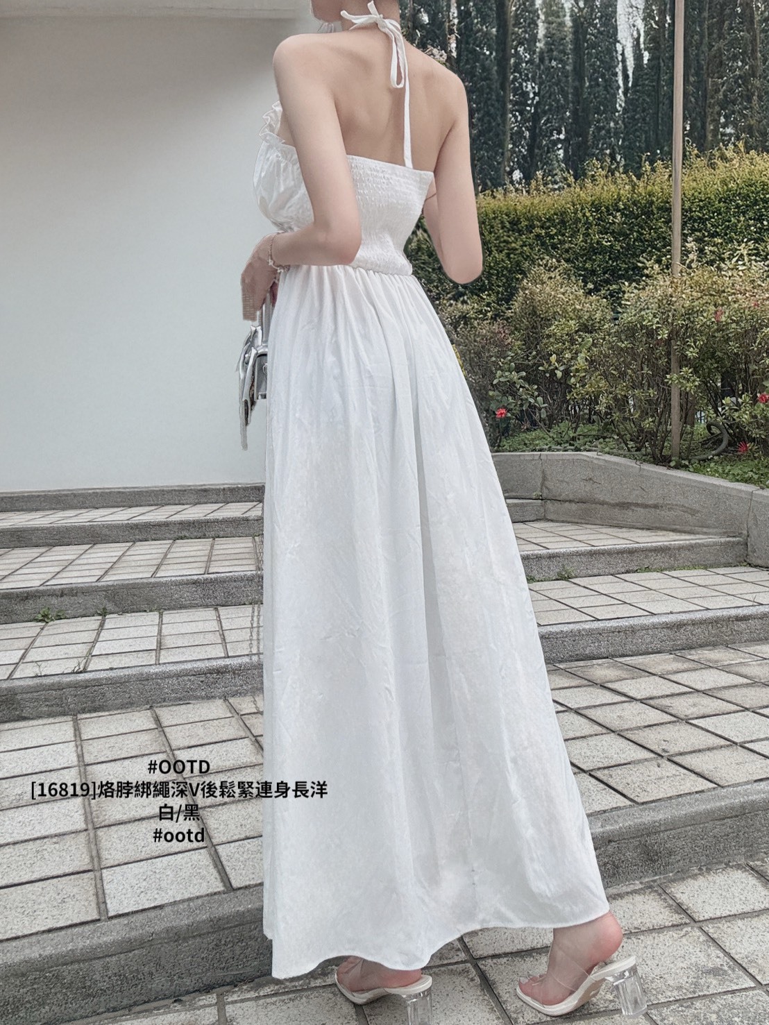 [16819]烙脖綁繩深V後鬆緊連身長洋 (4)