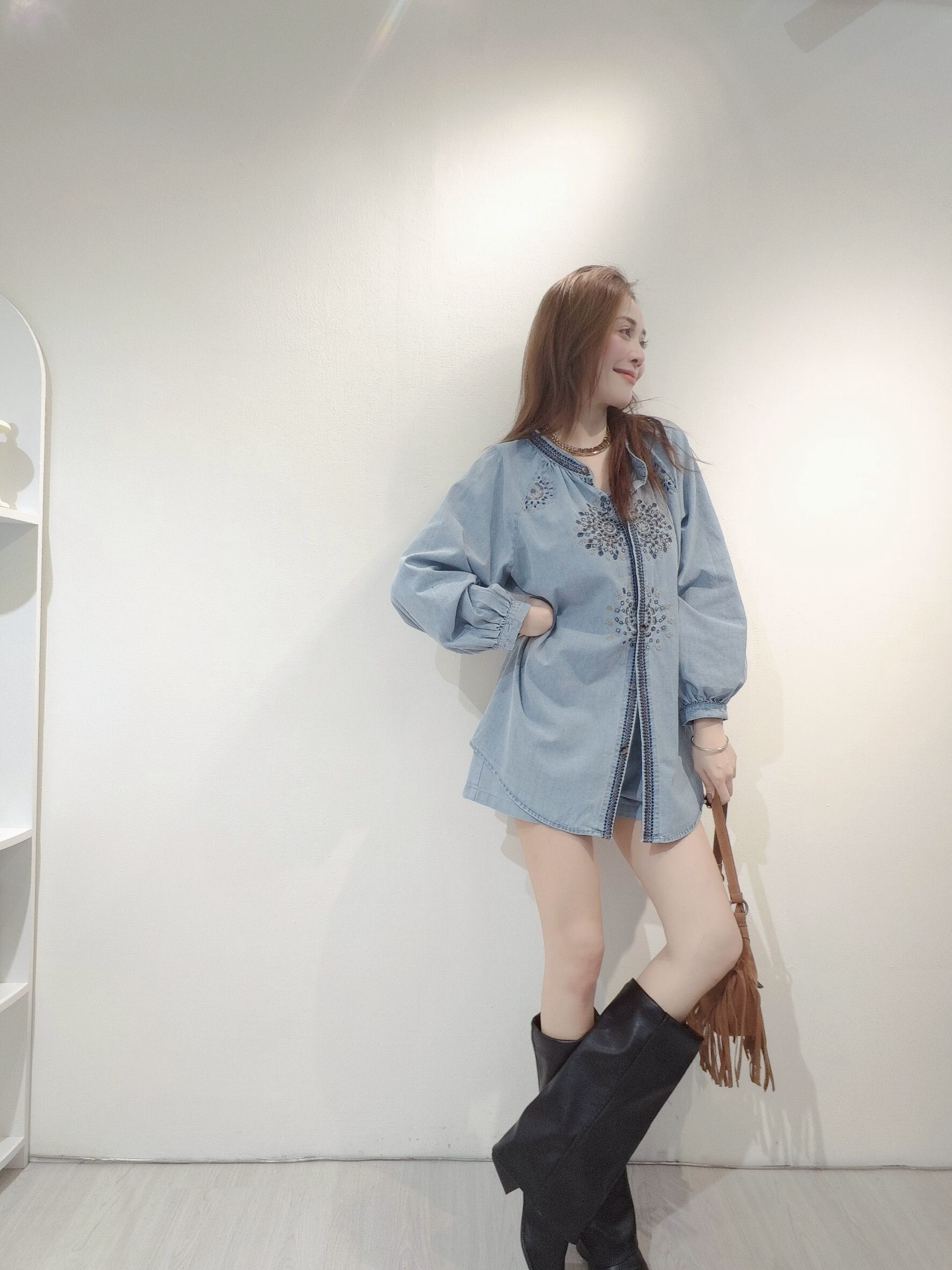 5149｜20250510｜🔍單寧系列繡花無領長襯 (4)