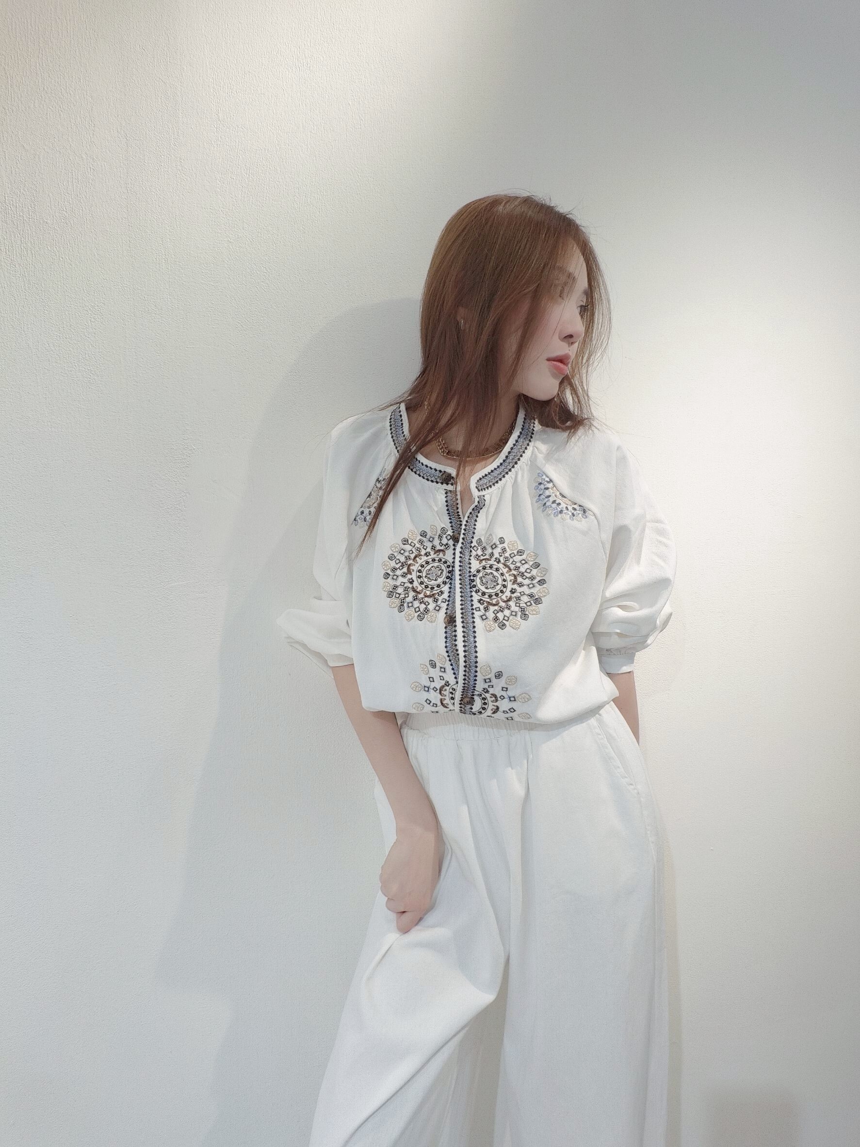 5149｜20250510｜🔍單寧系列繡花無領長襯