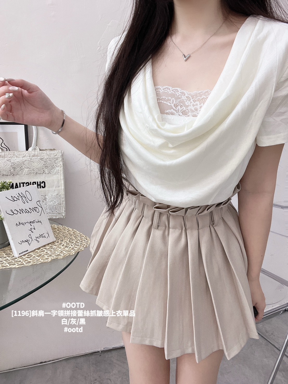 [1196]斜肩一字領拼接蕾絲抓皺感上衣單品 (6)