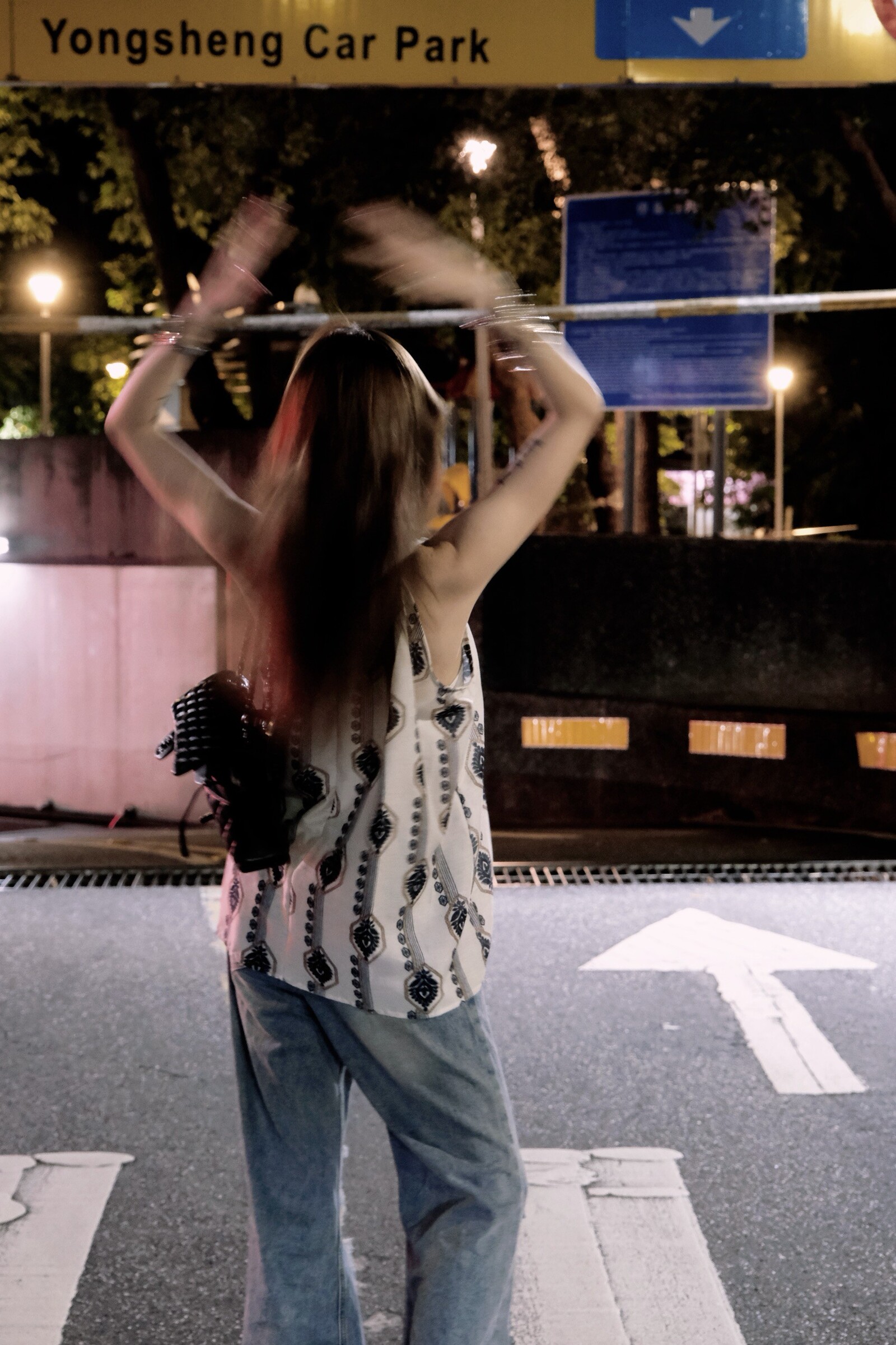 6028 ｜20250521｜🔍上衣系列圖騰削肩上衣 (3)