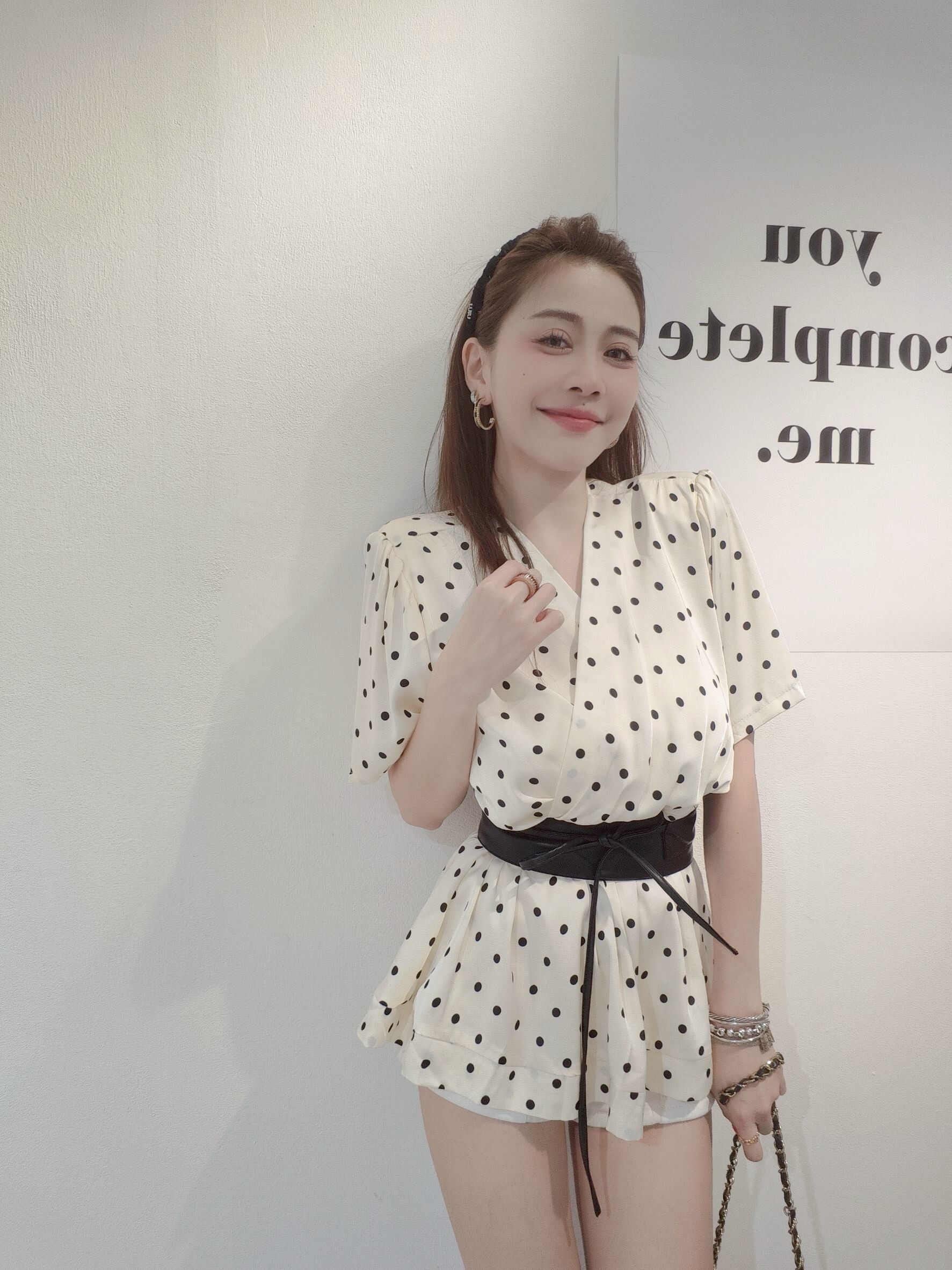 ｜20250523｜🔍上衣系列#9368醋酸料長版傘狀（附皮腰封） (3)