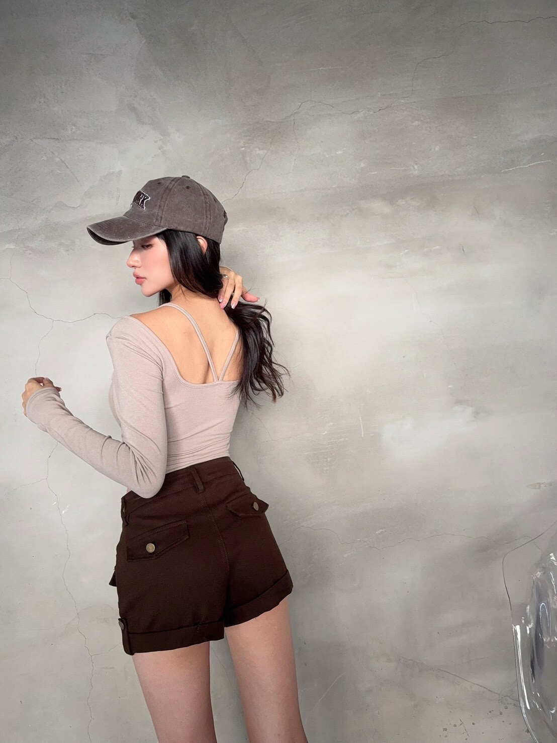 649 訂製款-造型細肩方領胸墊上衣 (2)