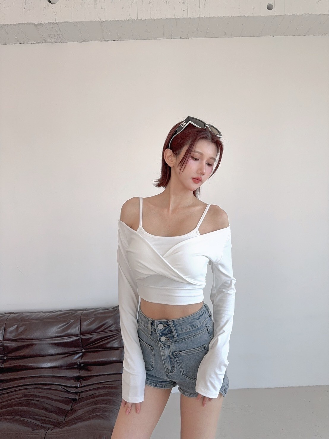 9683 訂製款-細肩紐結假兩件胸墊上衣 (3)