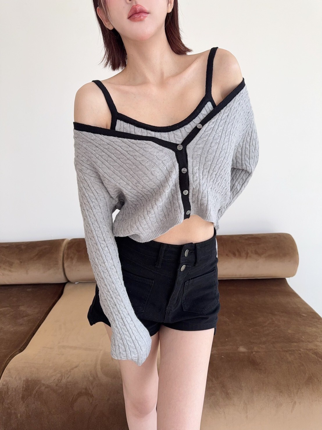 9889 𝓛𝓪𝓭𝔂𝓰𝓸訂製款-麻花針織滾邊背心+外套SET