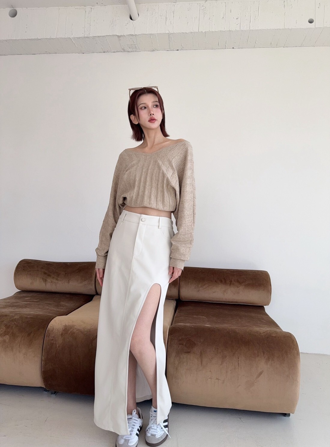 7536 訂製款-高開衩性感皮革長裙 (3)