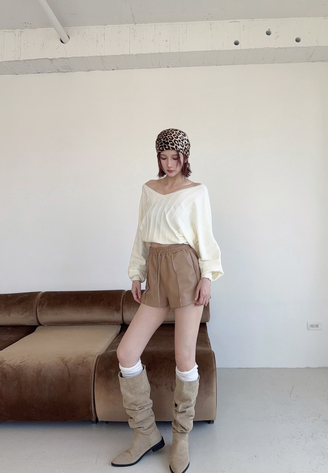 6005 日常款坑條V領泡泡袖針織上衣 (6)