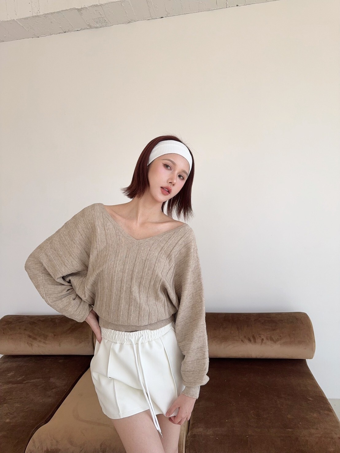 6005 日常款坑條V領泡泡袖針織上衣 (5)