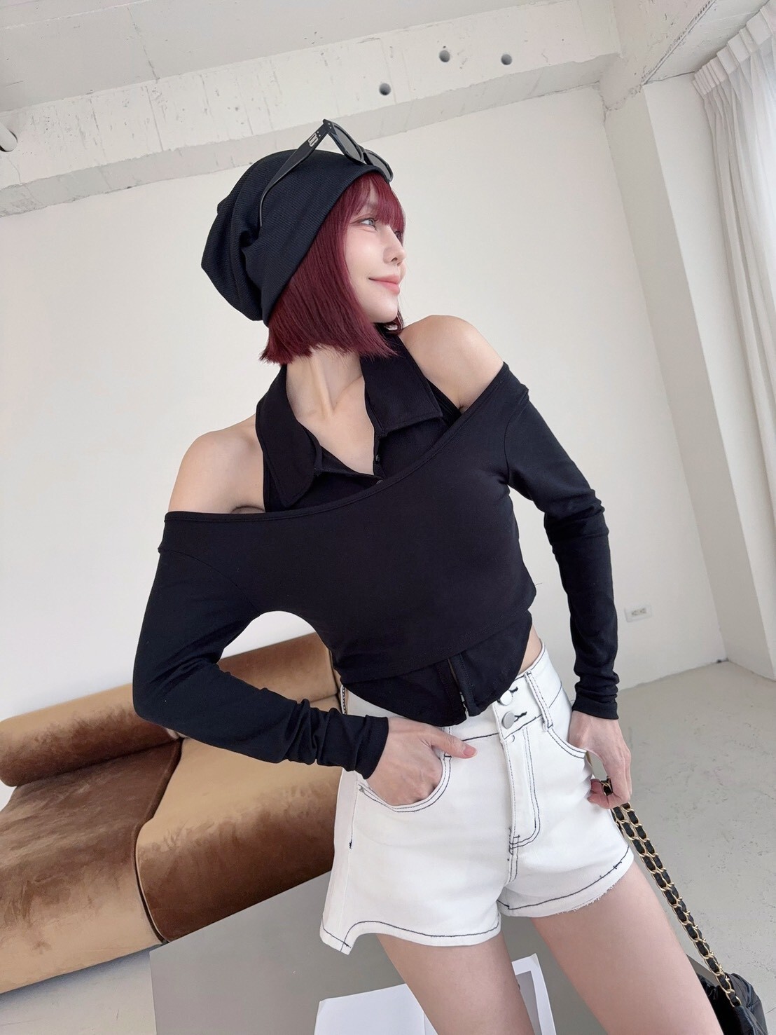 3030 𝓛𝓪𝓭𝔂𝓰𝓸訂製款-翻領繞脖美背排扣背心兩件套 (3)