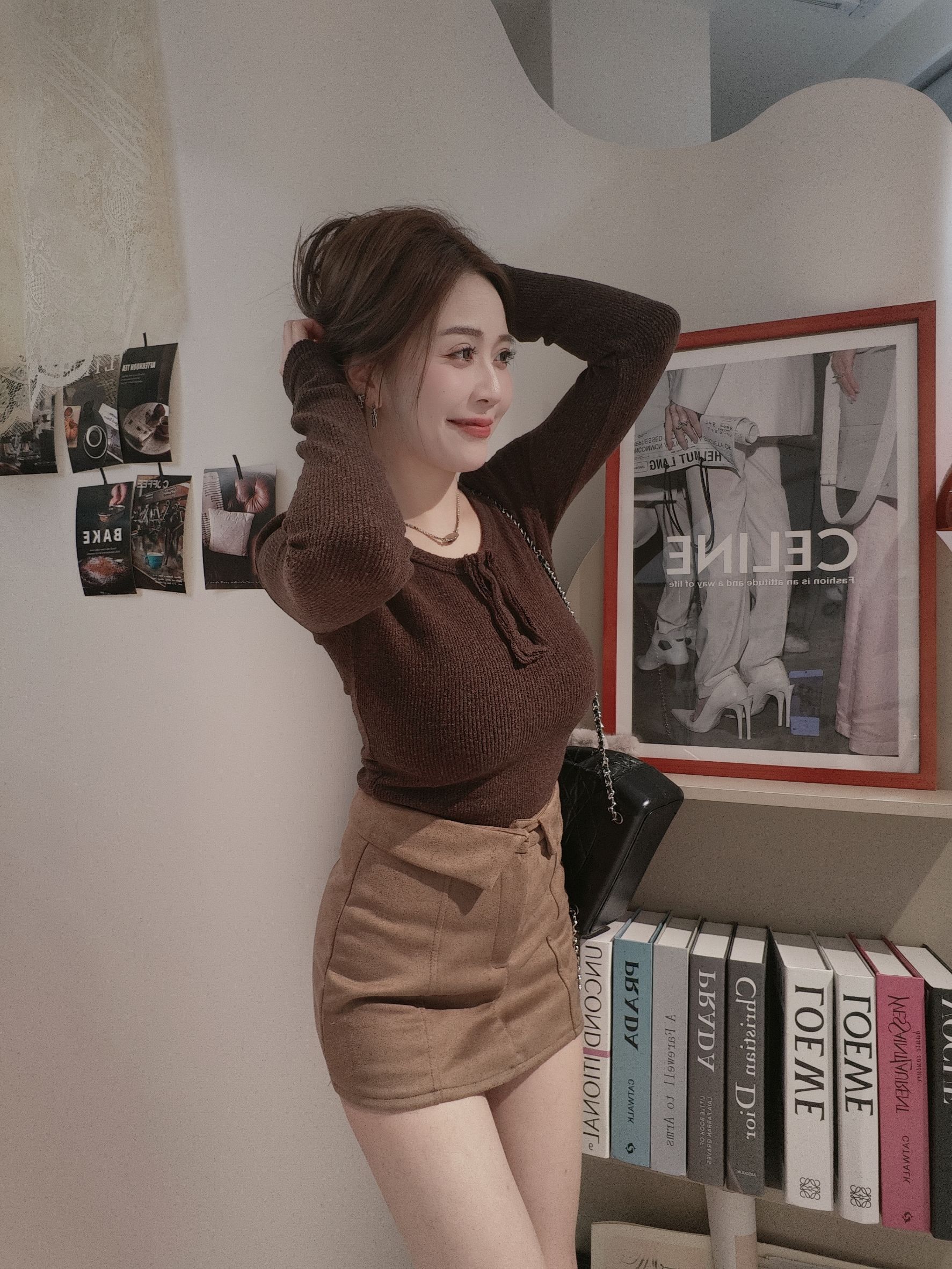 6868翻折麂皮包裙 (2)