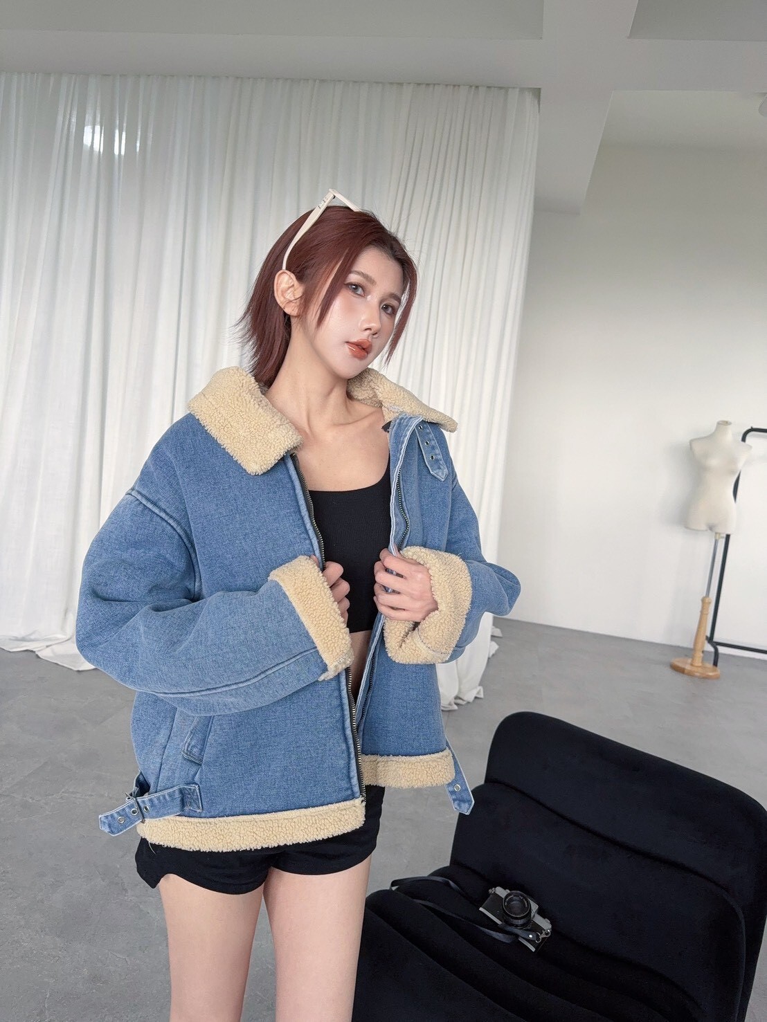 6081韓系高質感厚磅羊羔毛拼接牛仔外