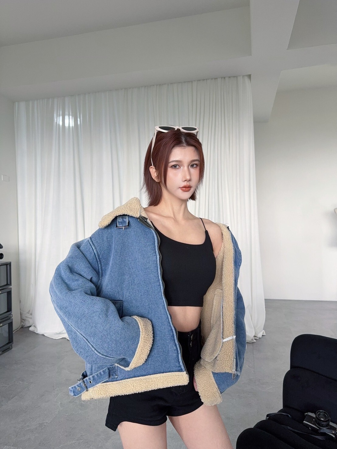 6081韓系高質感厚磅羊羔毛拼接牛仔外 (2)