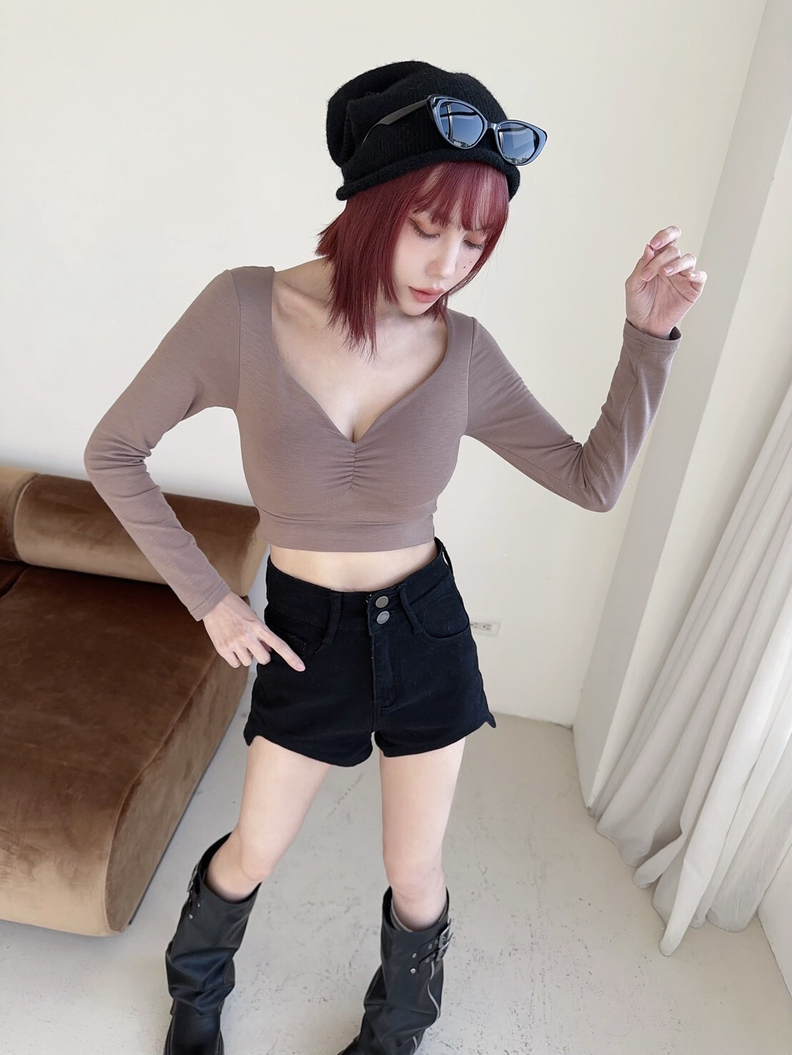 9690𝓛𝓪𝓭𝔂𝓰𝓸訂製款-性感v領抓皺胸墊發熱上衣 (5)