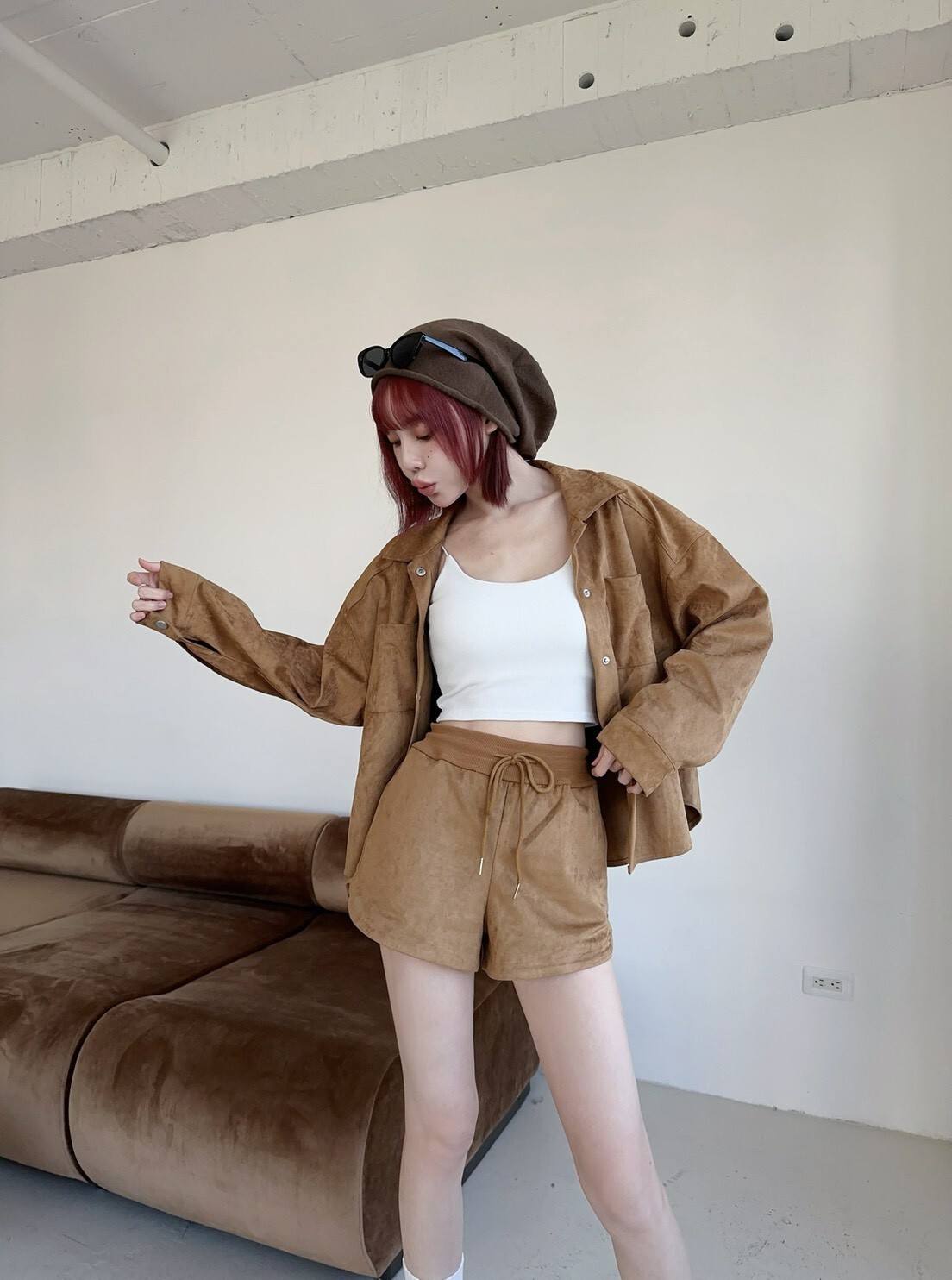 7565𝓛𝓪𝓭𝔂𝓰𝓸訂製款-高質感麂皮長版外+抽繩短褲Set (8)