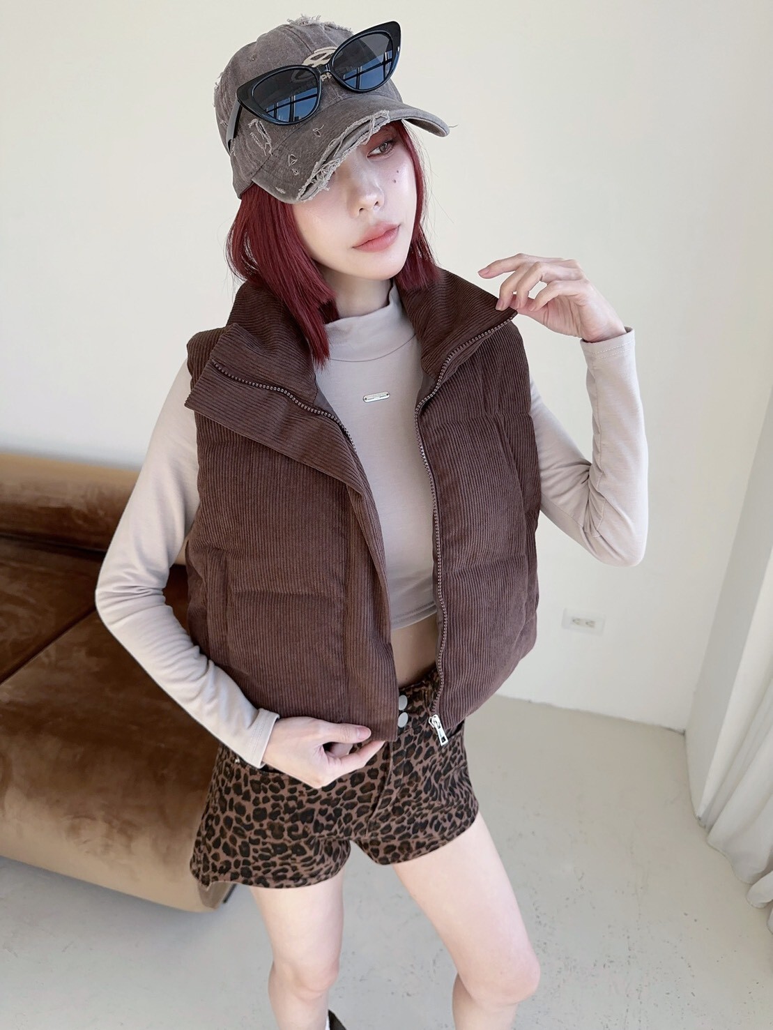 811𝓛𝓪𝓭𝔂𝓰𝓸巨實搭燈芯絨短版背心 (2)