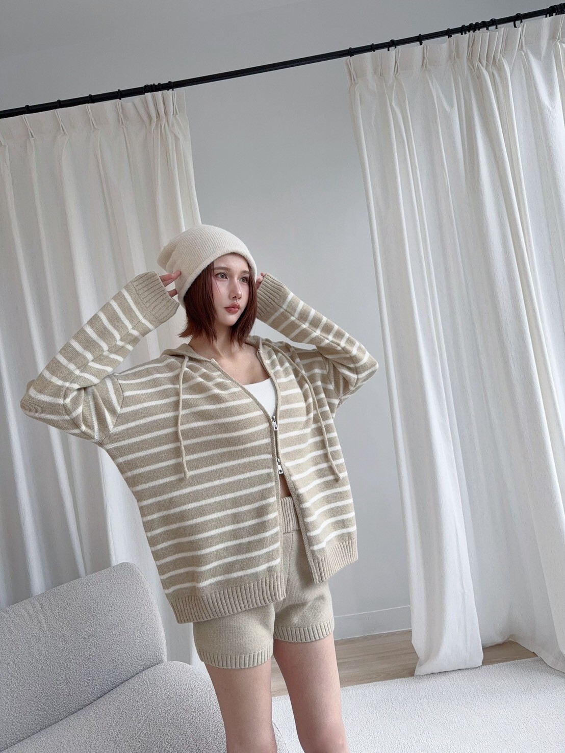 9688訂製款-爆單條紋針織連帽外+短褲 (8)