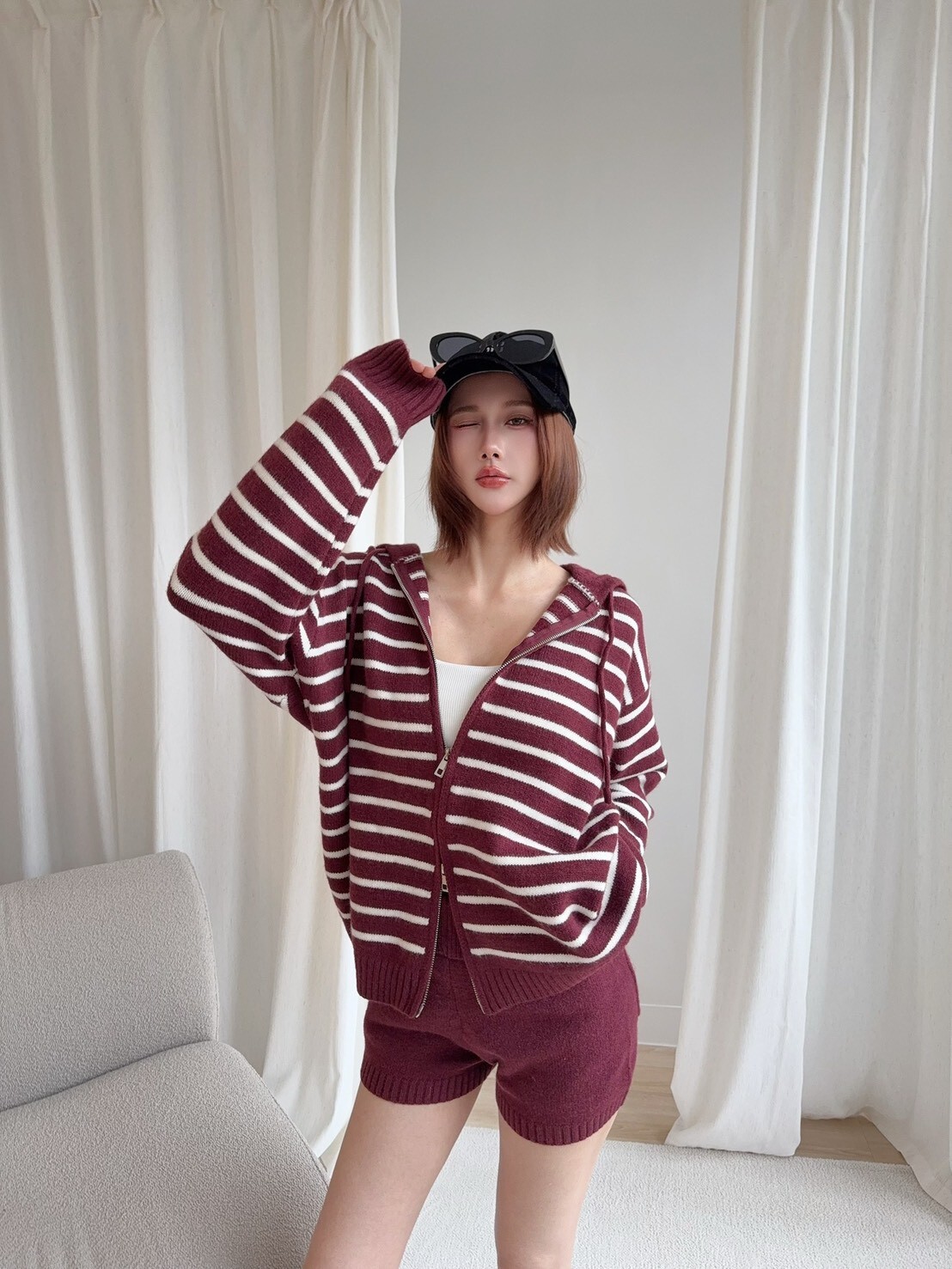 9688訂製款-爆單條紋針織連帽外+短褲 (3)