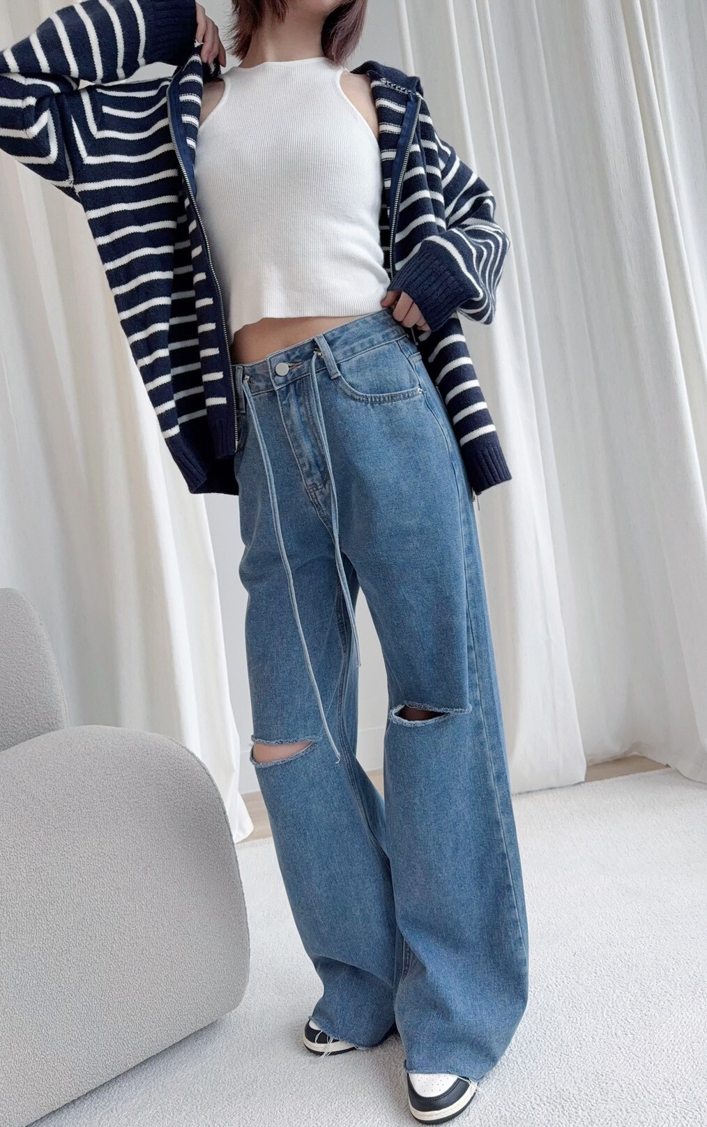 8121韓版酷辣割破牛仔落地寬褲