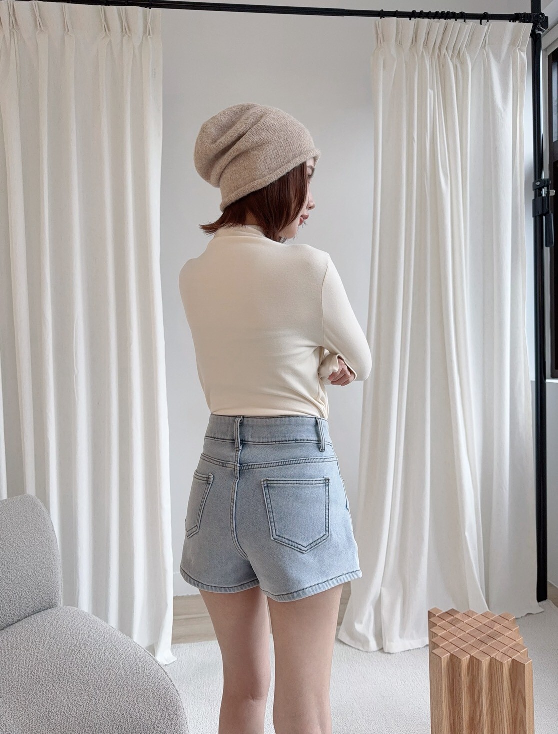 3839長腿加絨下擺不規則高腰短褲 (7)