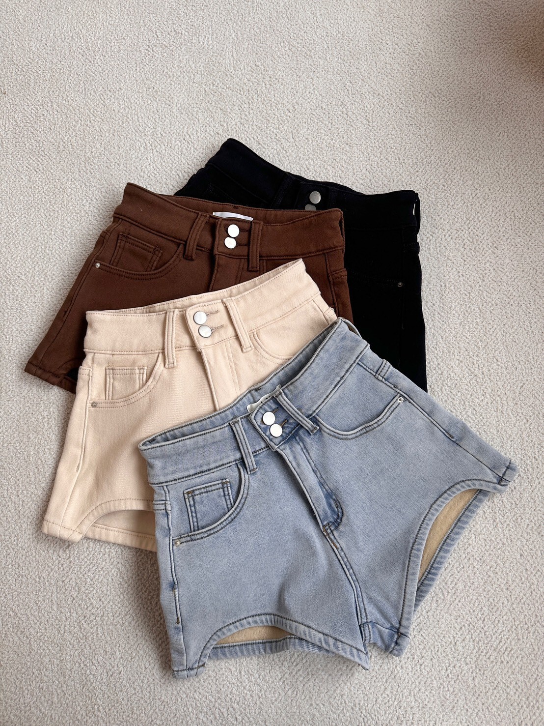 3839長腿加絨下擺不規則高腰短褲