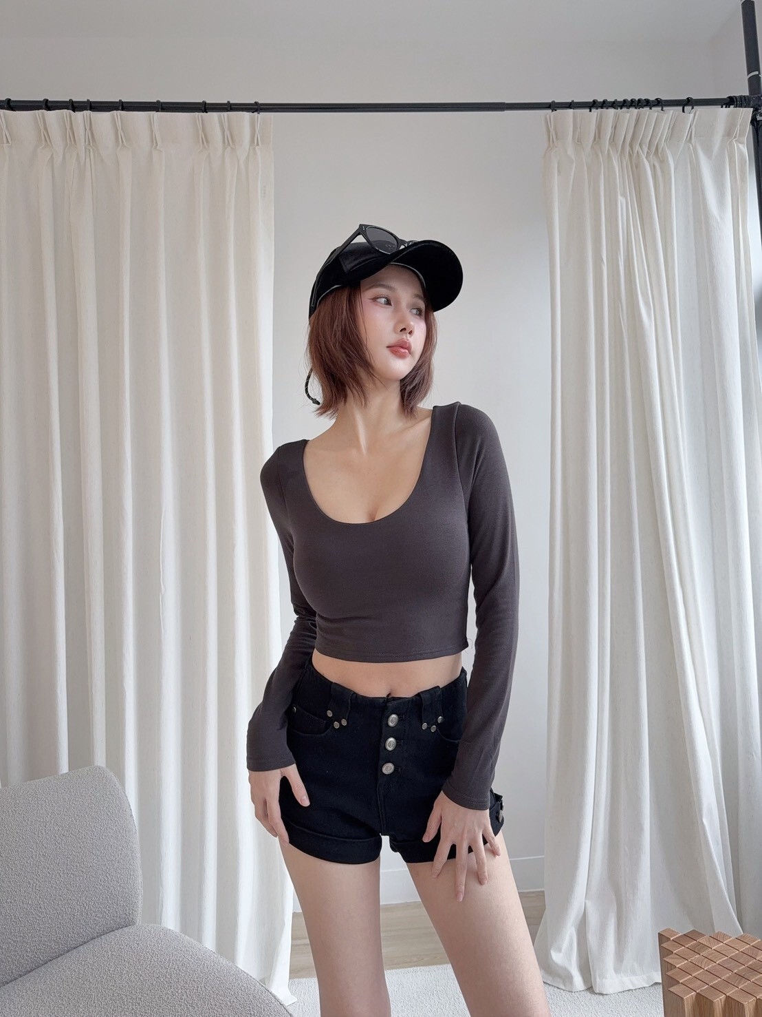 1835 內刷毛秋冬復古造型扣短褲 (5)