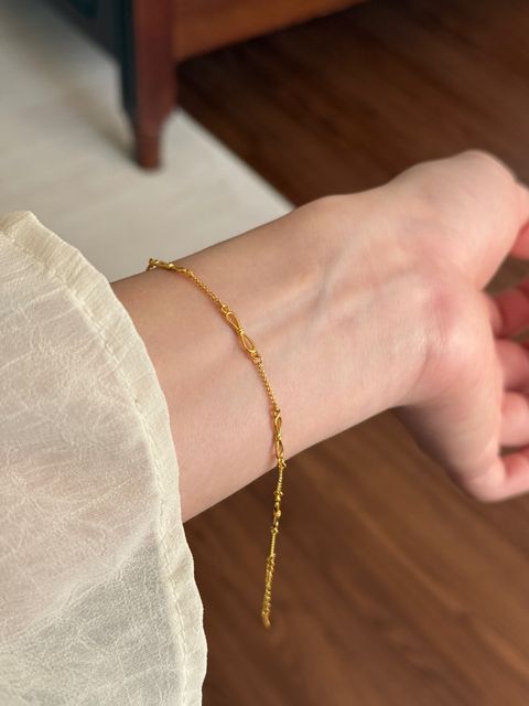 F9667B84-8D2E-4962-A961-96A79C75105F