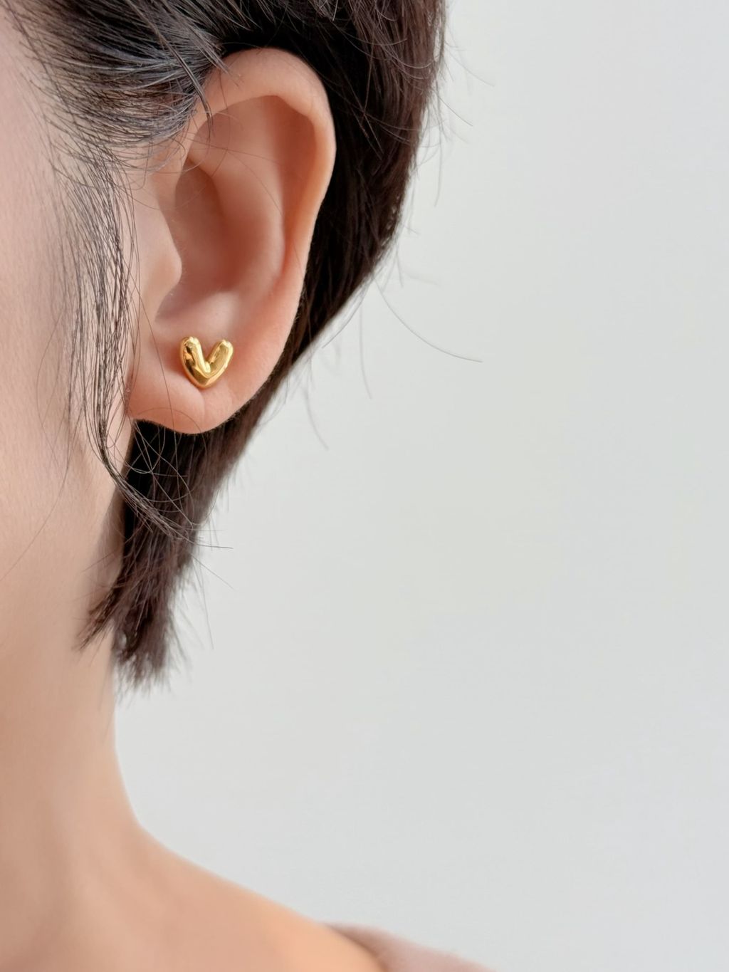 15144E8C-46B8-464A-B971-630A26673D1E