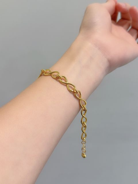 1BA9DFD9-950D-4C2E-9FFD-FE4455FE9063