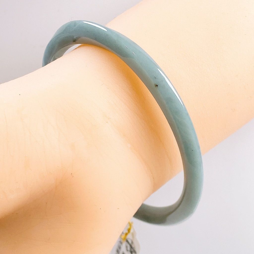 tw-11134207-820la-mln7pf8ay9sf8a