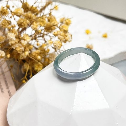 tw-11134207-820le-mlpzf9rq4b9k83