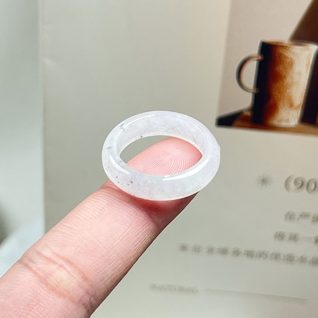 tw-11134207-820l4-mlq6otp6wv7o60