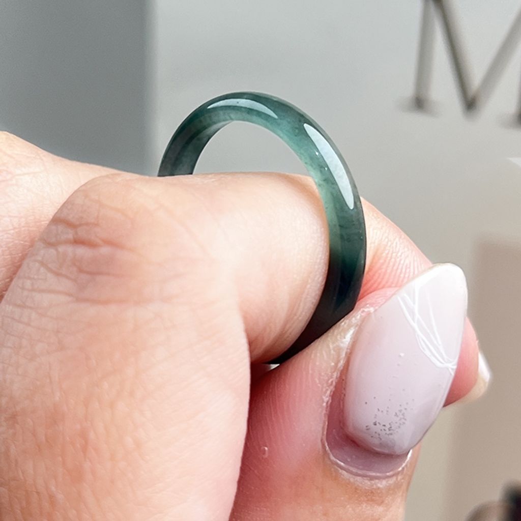 tw-11134207-820li-mlq3qn1biyv889