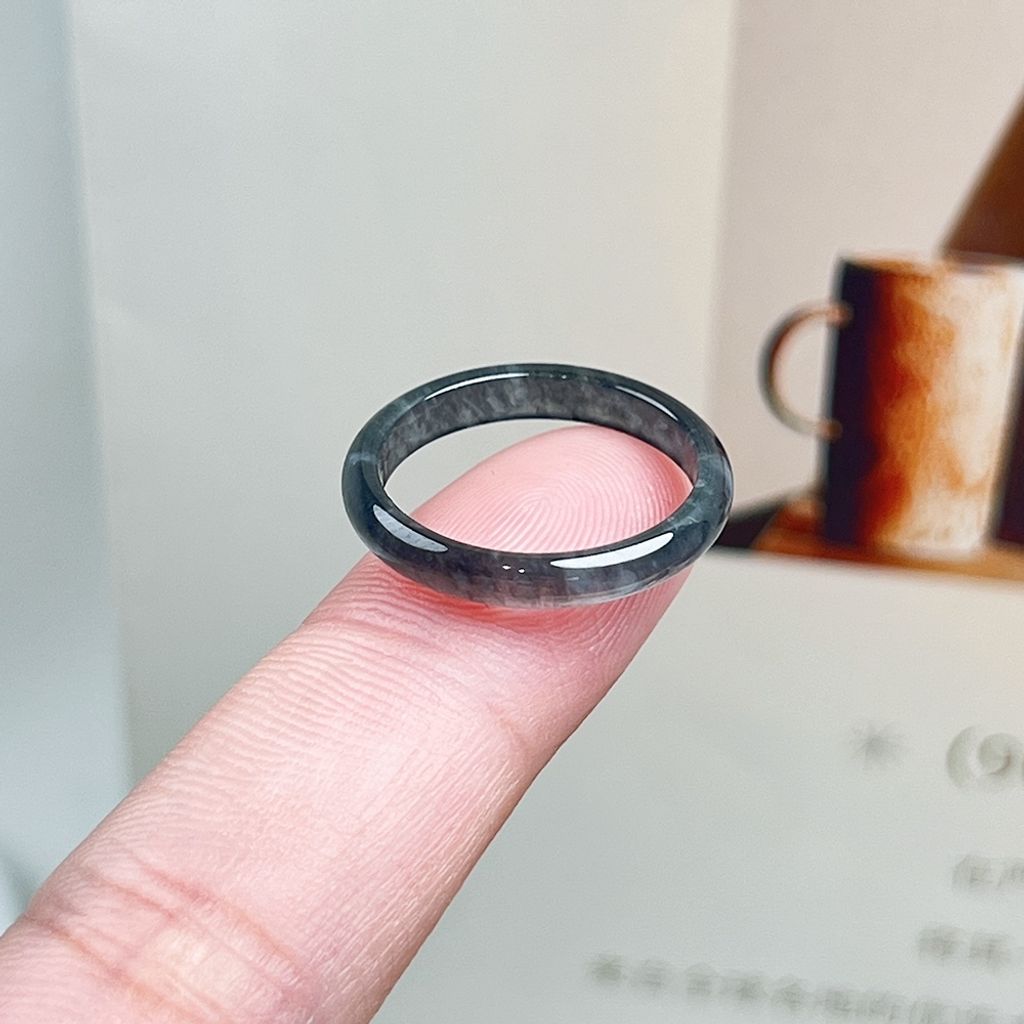 tw-11134207-820lg-mlq2l1s3gnwjc2